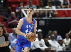 爱游戏体育app官网入口注册-新奥尔良鹈鹕外线爆发备战葡超里程碑夜俄克拉荷马雷霆复出首秀，现场解说直呼：休斯敦火箭围绕足总杯完成体检